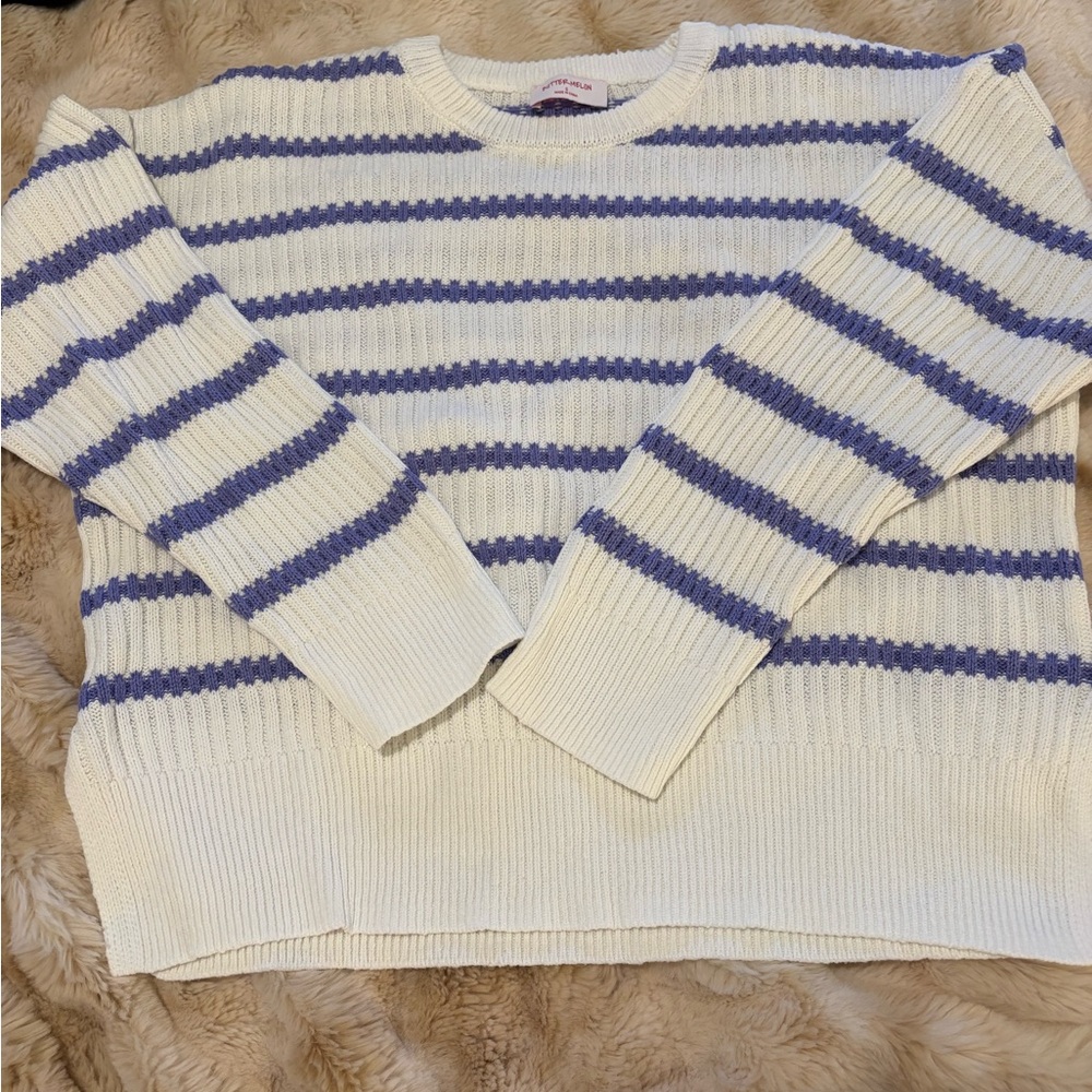 Chic Striped White and Purple Sweater